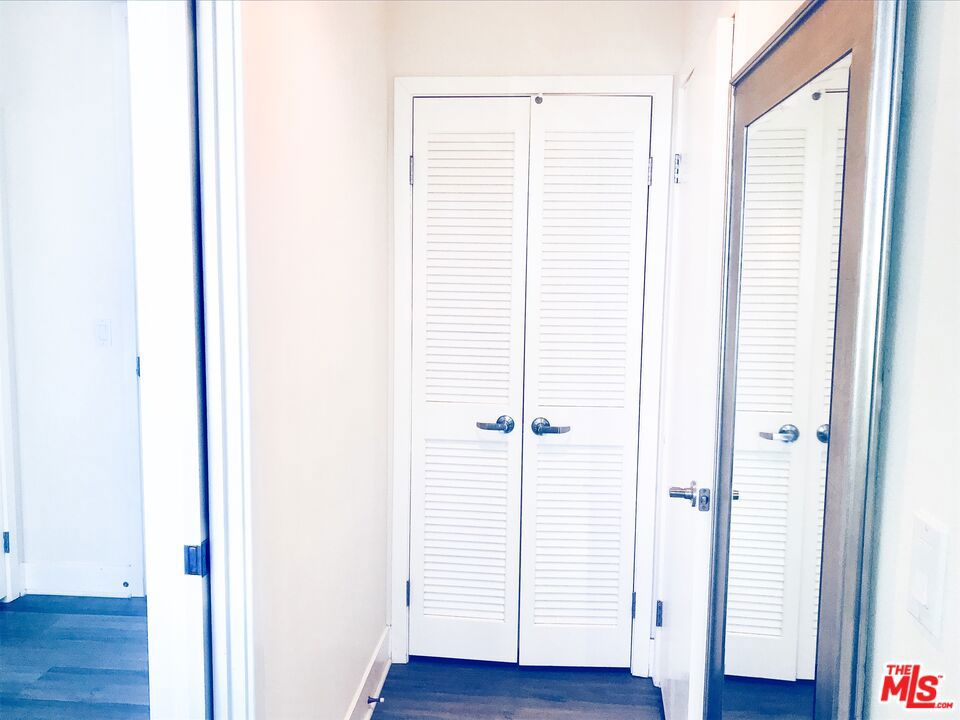 https://media.crmls.org/mediaz/820e9beb-12eb-4ca0-9305-193f56c65b00.jpg?preset=X-Large