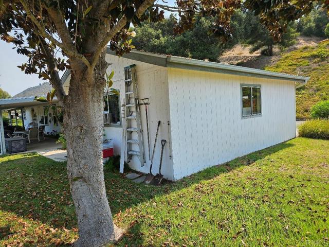 Detail Gallery Image 10 of 22 For 8975 Lawrence Welk Dr #100,  Escondido,  CA 92026 - 3 Beds | 2 Baths