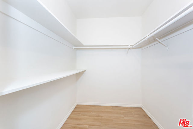 1876 Roscomare Road, Los Angeles CA: https://media.crmls.org/mediaz/820f52c9-6e18-4d44-839e-96aaad094b9e.jpg