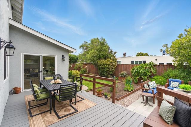 942 Constitution Drive, Foster City CA: https://media.crmls.org/mediaz/8210ee3e-f5d4-4d61-82fb-c292936625e8.jpg