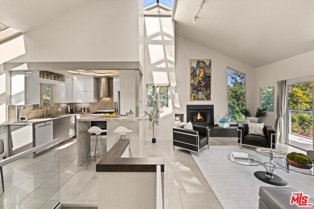 840 Cheltenham Road, Santa Barbara CA: https://media.crmls.org/mediaz/8212c7b3-4d55-408b-9218-a33f817ac43f.jpg
