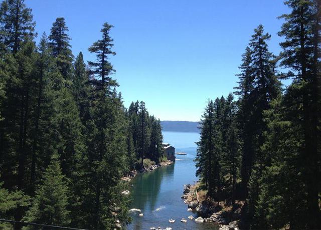 3209 Woodlake Drive, Lake Almanor CA: https://media.crmls.org/mediaz/82147ba9-f7b6-47ac-9a43-5fc9a428bc4a.jpg