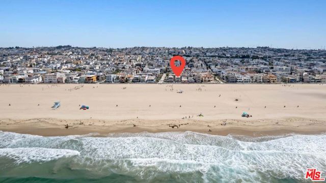 634 The Strand, Hermosa Beach, California 90254, 3 Bedrooms Bedrooms, ,2 BathroomsBathrooms,Residential,Sold,The Strand,22200669