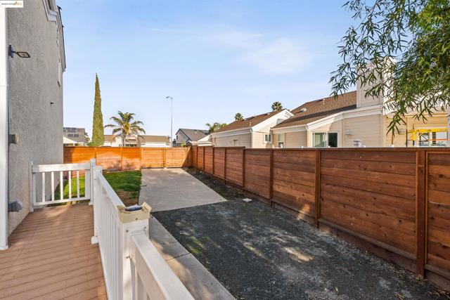 4730 Spinnaker Way, Discovery Bay CA: https://media.crmls.org/mediaz/82151dae-9228-4715-bd0f-83ac8078cf24.jpg