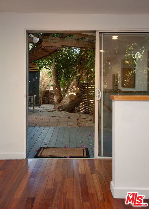 2108 Tavern Trail, Los Angeles CA: https://media.crmls.org/mediaz/8215a8b0-5b05-497b-9cc5-a20b7262683d.jpg