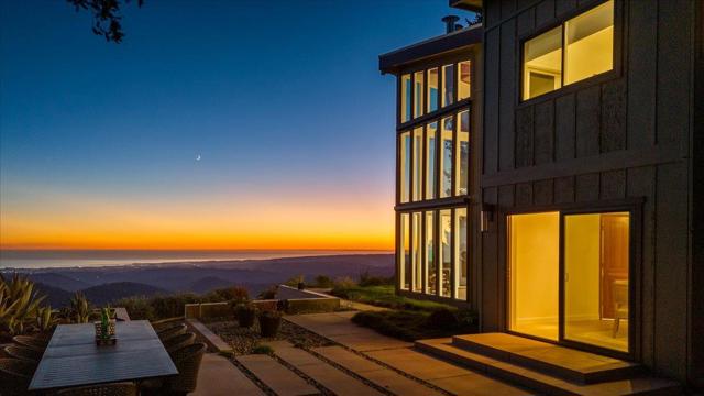 580 Rancho Prieta Road, Los Gatos CA: https://media.crmls.org/mediaz/8216708a-b794-4b60-b5a6-daa7494df99b.jpg