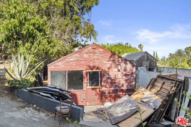 Image 27 of 75 For 1830 Sierra Bonita Avenue
