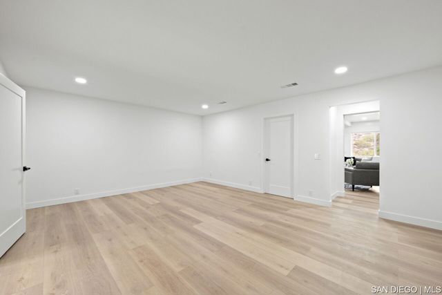 13764 Jamul DR, Jamul CA: https://media.crmls.org/mediaz/82196388-10d6-404d-993d-2220fd1de400.jpg
