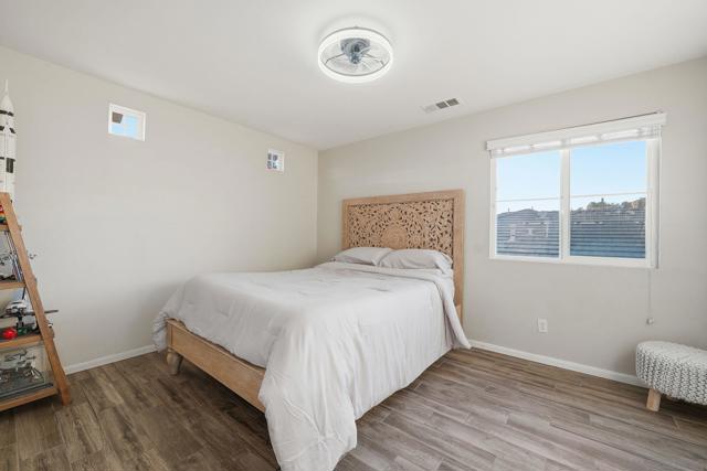 2923 Oro Blanco Cir, Escondido CA: https://media.crmls.org/mediaz/82198a38-4860-411d-bde5-fd9dcd61a5f0.jpg