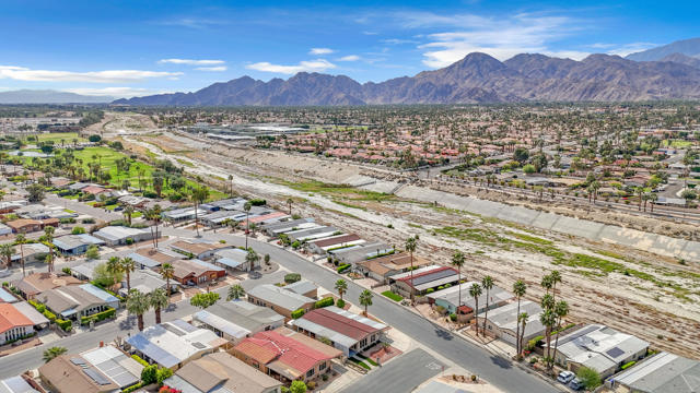 Image 54 of 58 For 74592 Nevada Circle