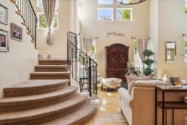 17666 Winding Creek Road, Salinas CA: https://media.crmls.org/mediaz/821b0293-f84e-4c3c-a4dc-3cd8a1466c2c.jpg