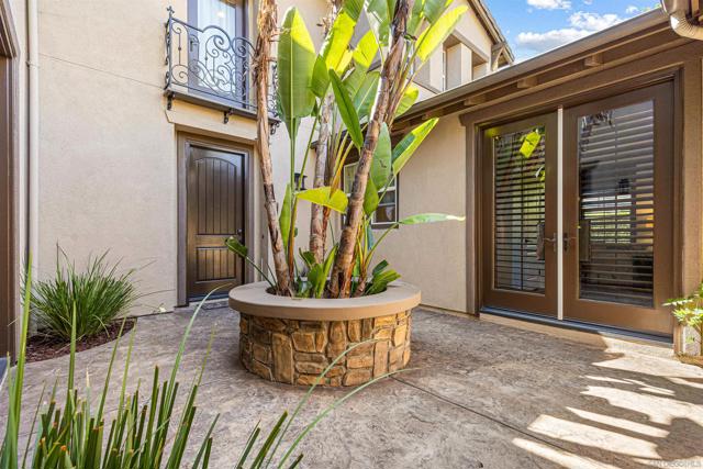 6839 Helenite Pl, Carlsbad CA: https://media.crmls.org/mediaz/821bee5d-68da-49c7-83fc-f47233f11437.jpg