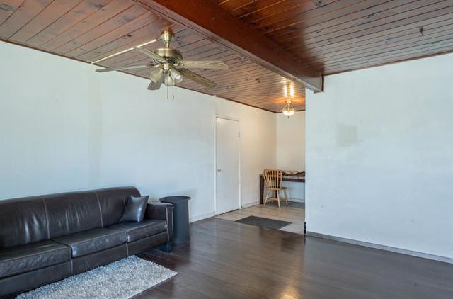 1208 Ramona Avenue, Salinas CA: https://media.crmls.org/mediaz/821d69b1-b276-48ad-b0d4-d979977bbd8f.jpg