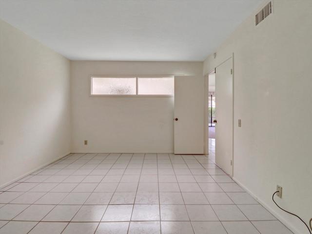 35738 Calle Montigo, Cathedral City CA: https://media.crmls.org/mediaz/821d788a-985f-4b12-8374-b5726fcd2552.jpg