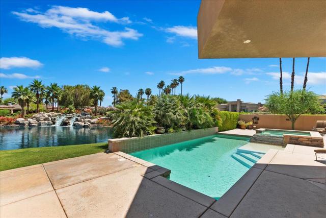 55830 Cherry Hills Drive, La Quinta CA: https://media.crmls.org/mediaz/821d9765-6002-45ef-b8bf-766d549134c3.jpg
