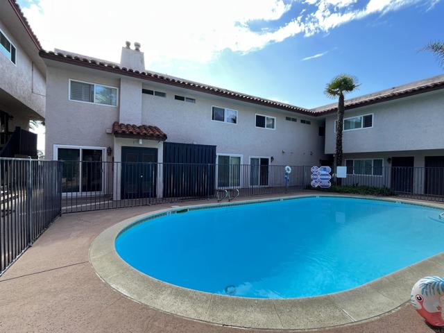 Image 32 of 36 For 2582 Del Mar Heights Road 17