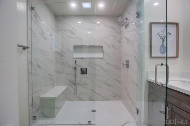 7224 San Benito, Carlsbad CA: https://media.crmls.org/mediaz/821e14ef-e00e-4a56-b13e-54a75bb6373b.jpg