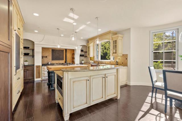 15985 Shannon Road, Los Gatos CA: https://media.crmls.org/mediaz/821e831b-0265-4c86-8fd2-031898d3ccca.jpg