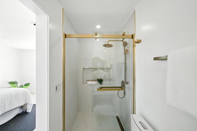 1633 Roberta Drive, San Mateo CA: https://media.crmls.org/mediaz/821f8cc5-df7e-44d3-85aa-ba9e5fb82d56.jpg