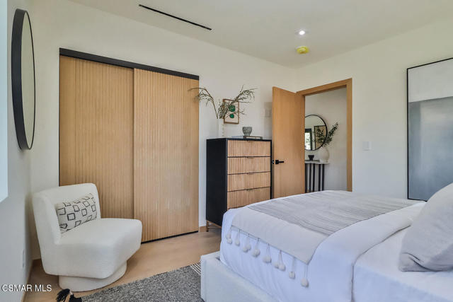 514 W Washington Boulevard, Pasadena CA: https://media.crmls.org/mediaz/821fa2e3-d8e1-41c3-9a54-7d58f772c191.jpg
