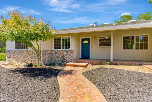 17 Muth Drive, Orinda CA: https://media.crmls.org/mediaz/822037ad-cad7-4466-a1af-486ec9e9fb97.jpg
