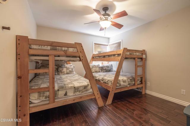 852 Cameron Drive, Big Bear CA: https://media.crmls.org/mediaz/82218f11-9955-4d96-8805-b2006b6b2322.jpg