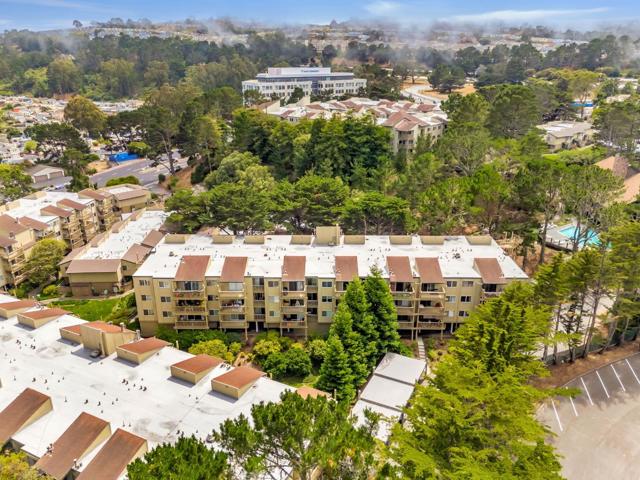 377 Mandarin Drive, Daly City CA: https://media.crmls.org/mediaz/822224b3-66e0-4339-bfe8-55db0f43cd62.jpg