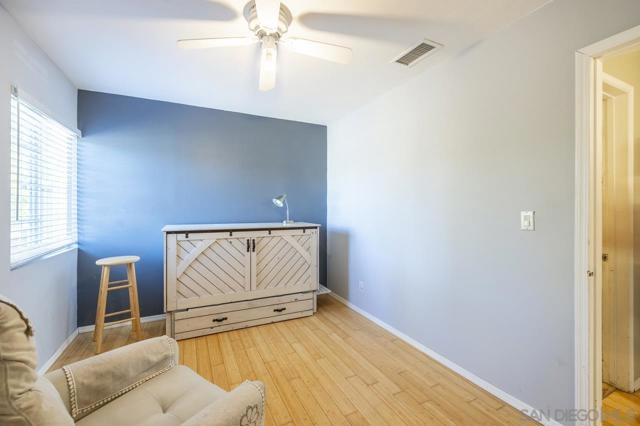 4033 Loma Alta Dr, San Diego CA: https://media.crmls.org/mediaz/82224712-fa5e-49f0-8a75-0c118b3a7b2f.jpg