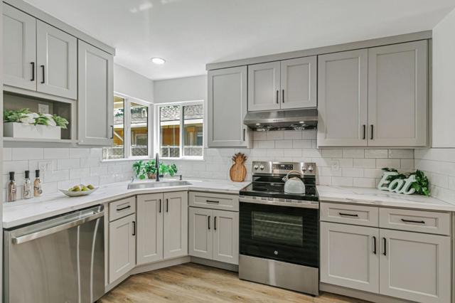 633 Easton Drive, San Jose CA: https://media.crmls.org/mediaz/82230e29-a884-4ebd-bedf-553d9aa2f7ec.jpg