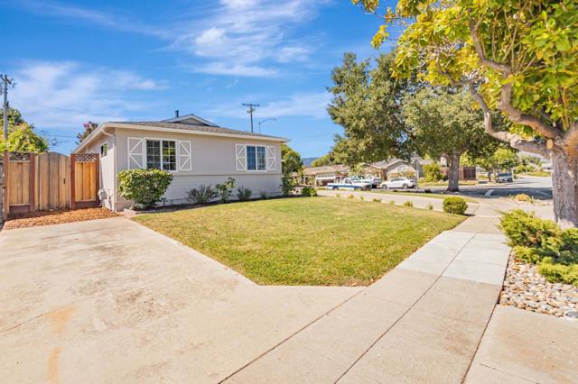 1040 Linda Drive, Campbell CA: https://media.crmls.org/mediaz/82231b8f-5fd3-4368-824b-8b8c0842555e.jpg