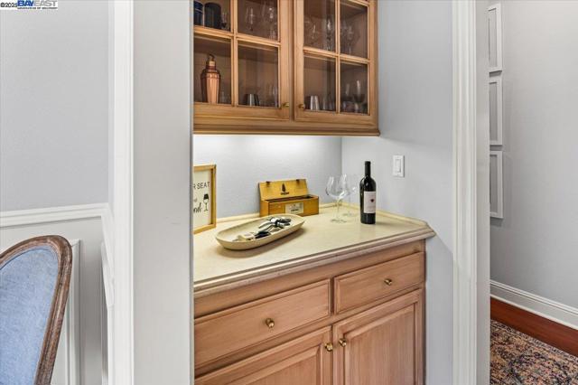 1137 Via Di Salerno, Pleasanton CA: https://media.crmls.org/mediaz/82239aed-b51c-4726-911e-e689c93e8562.jpg