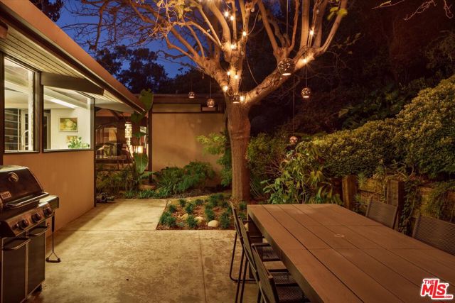 Image 51 of 53 For 1966 Lucile Avenue