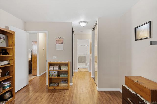 10309 Azuaga St, San Diego CA: https://media.crmls.org/mediaz/8223d283-fb97-48f7-870b-588dcbbd31d5.jpg