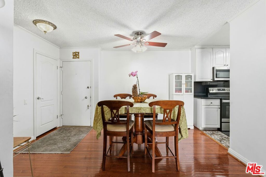 5460 White Oak Avenue #G217