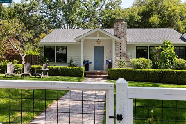 2716 W Newell Ave, Lafayette CA: https://media.crmls.org/mediaz/82274499-26a8-4f91-a093-b74d803bd0dd.jpg