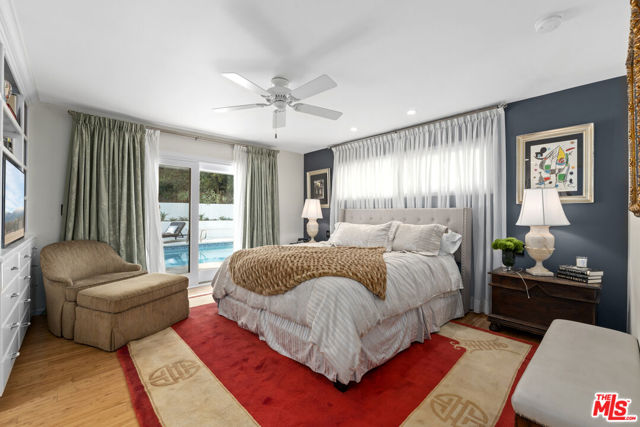 8670 Allenwood Road, Los Angeles CA: https://media.crmls.org/mediaz/822781ec-8dd8-4a24-bcea-fd621803ce66.jpg