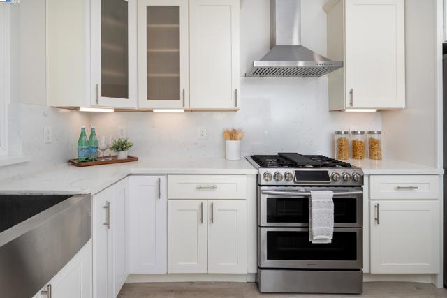 401 Emerson St, Fremont CA: https://media.crmls.org/mediaz/82279e60-d845-4133-a57b-9afeedb6ca54.jpg
