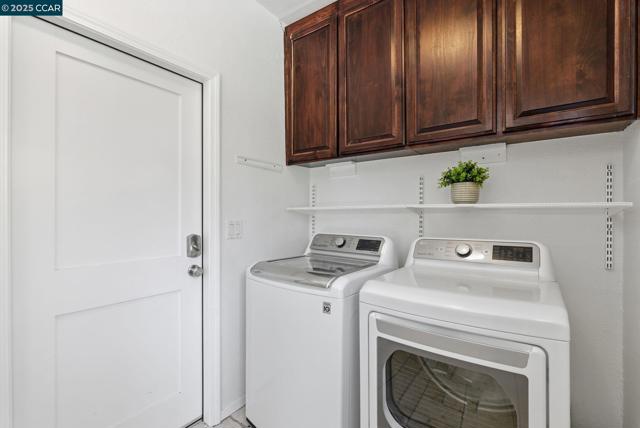 198 Pulido Rd, Danville CA: https://media.crmls.org/mediaz/822814f6-e9e4-436b-8ccd-3305263d16ec.jpg