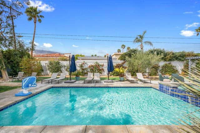 3059 N Biskra Road, Palm Springs CA: https://media.crmls.org/mediaz/8228187f-7767-4933-b067-cd6f84bd297b.jpg