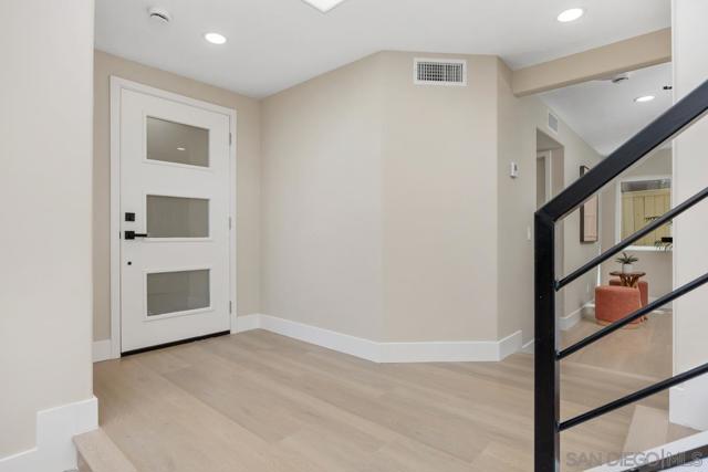 1823 Paseo del Lago, Vista CA: https://media.crmls.org/mediaz/8228b299-4eb2-4783-b7b1-d3e6a1a0a9f7.jpg