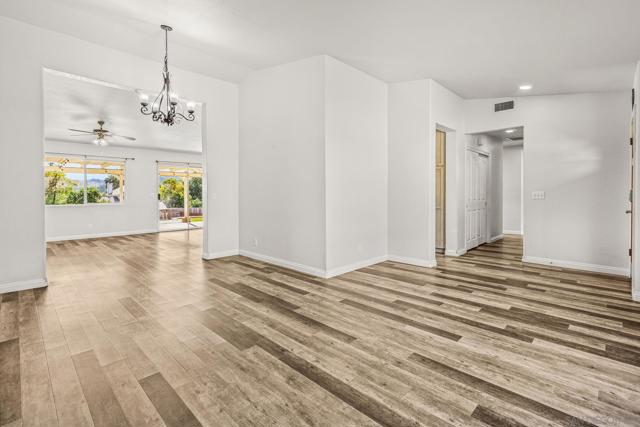 16579 Daza Dr, Ramona CA: https://media.crmls.org/mediaz/8228eb1f-2515-4c6a-9c00-a40f25f5fe84.jpg