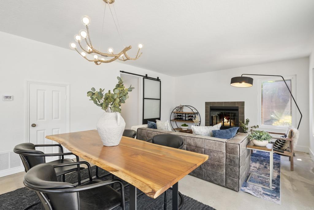 1609 Honeysuckle Court - photo 19