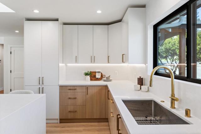 3845 East Lake Way, Redwood City CA: https://media.crmls.org/mediaz/822a02a9-8d36-4e85-9c9e-e66c46231440.jpg