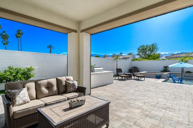 75201 Citadel Place, Indian Wells CA: https://media.crmls.org/mediaz/822c671b-27af-438a-a0b6-69bc6831b3ca.jpg