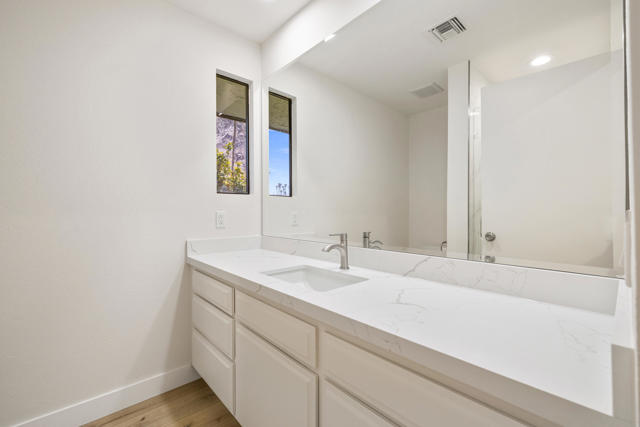 46428 War Bonnet Circle, Indian Wells CA: https://media.crmls.org/mediaz/822cb222-aeae-4be2-9798-fb51dcfd2417.jpg