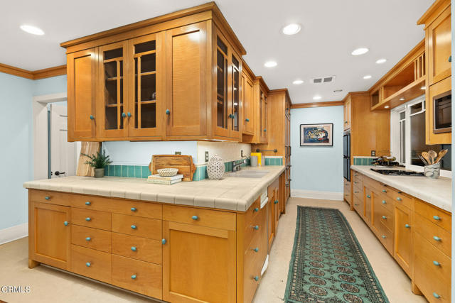 1524 Milan Avenue, South Pasadena CA: https://media.crmls.org/mediaz/822d5c82-7e18-443c-b7c6-a3d830c1b54b.jpg