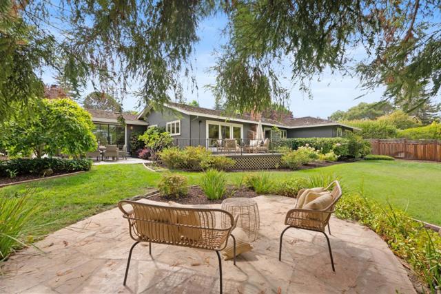730 Monte Rosa Drive, Menlo Park CA: https://media.crmls.org/mediaz/822d62f9-8dd8-49c3-921c-f5334c88cbed.jpg