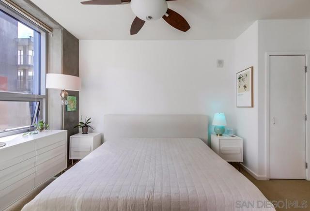 321 10th Ave, San Diego CA: https://media.crmls.org/mediaz/82300d28-74b4-4bd5-ba5a-5cd8394cd573.jpg