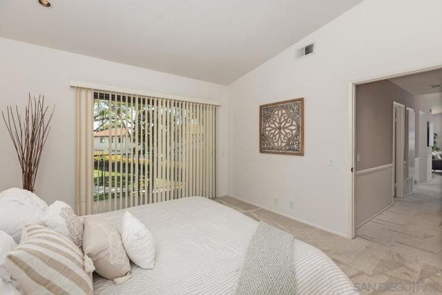 4235 Porte de Palmas, San Diego, California 92122, 2 Bedrooms Bedrooms, ,2 BathroomsBathrooms,Condominium,For Sale,Porte de Palmas,250020315SD