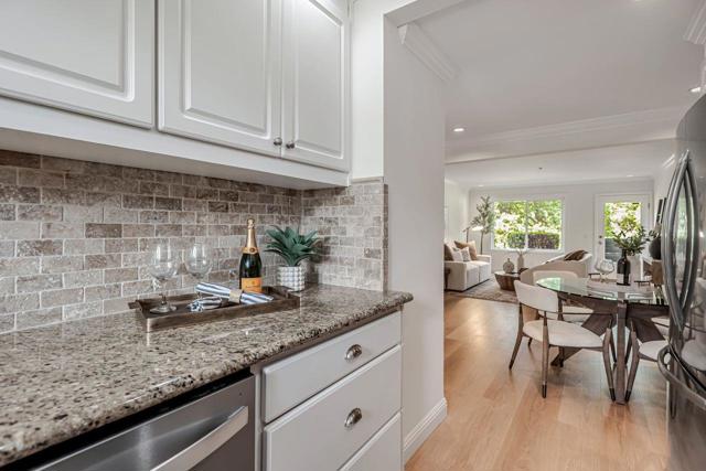 4016 Farm Hill Boulevard, Redwood City CA: https://media.crmls.org/mediaz/8231329e-8e9a-49ac-b87b-8b933d01adf4.jpg